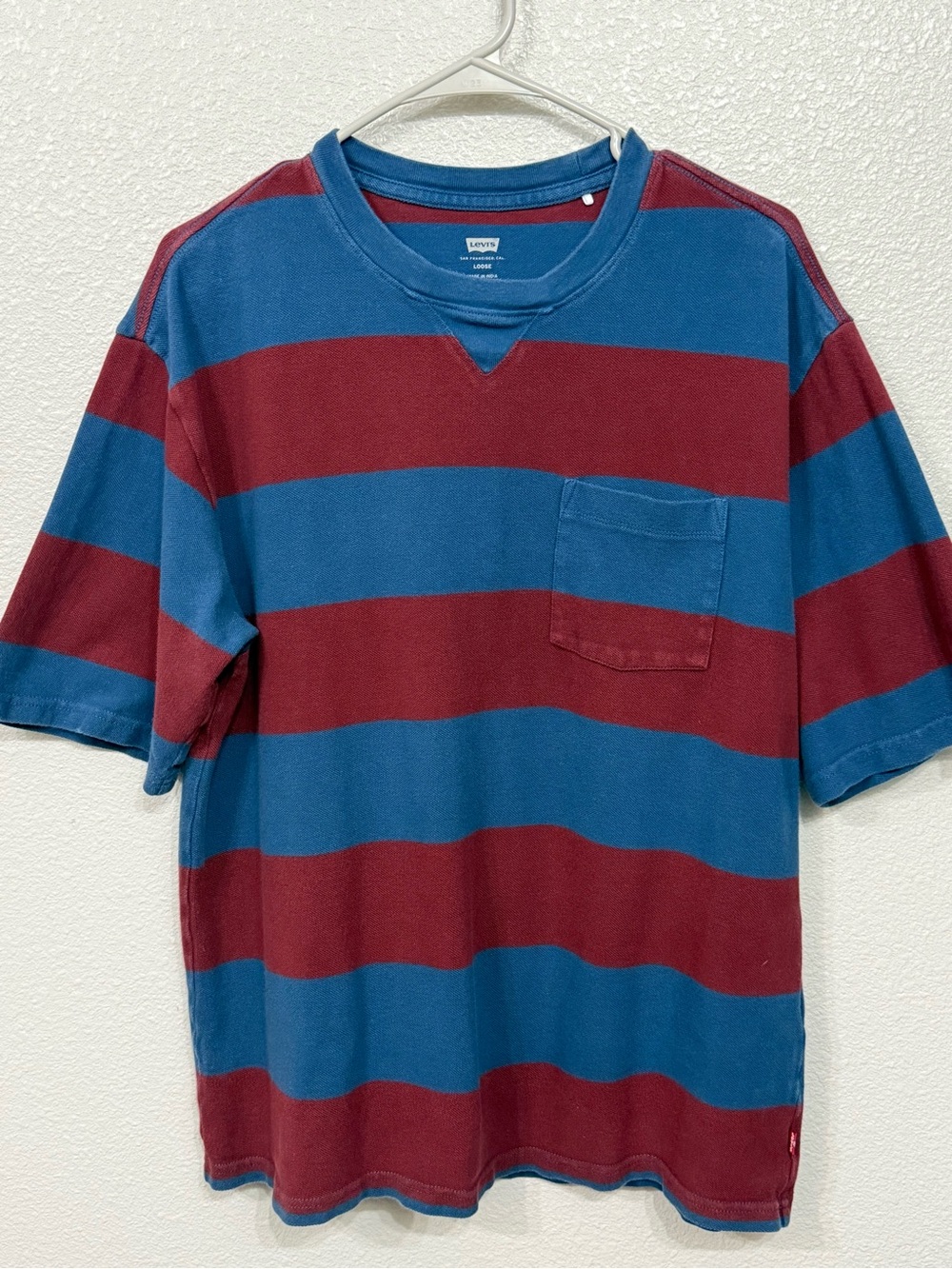 Levi's Men's Loose Fit Striped Pocket Tee - Size M